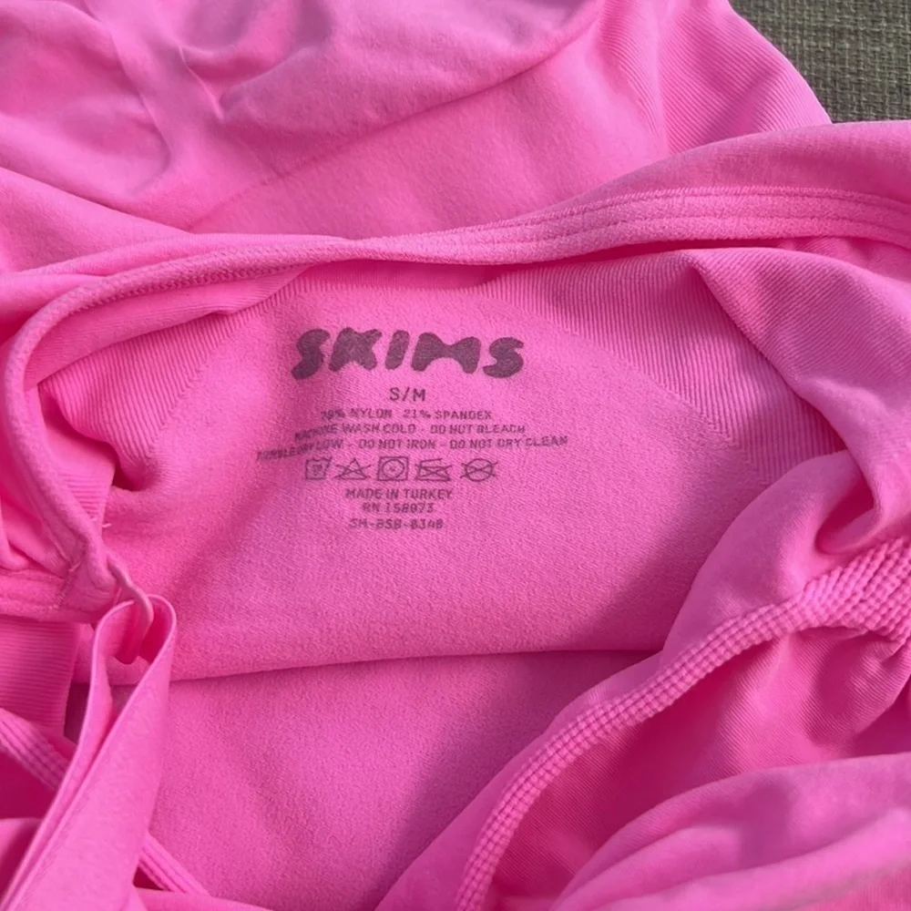 Skims Sculpting Bodysuit - Picture 5 of 5